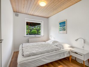 5 bedrooms, internet