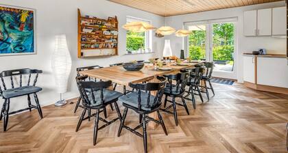 "Lavrans" - 2.5km from the sea by Interhome