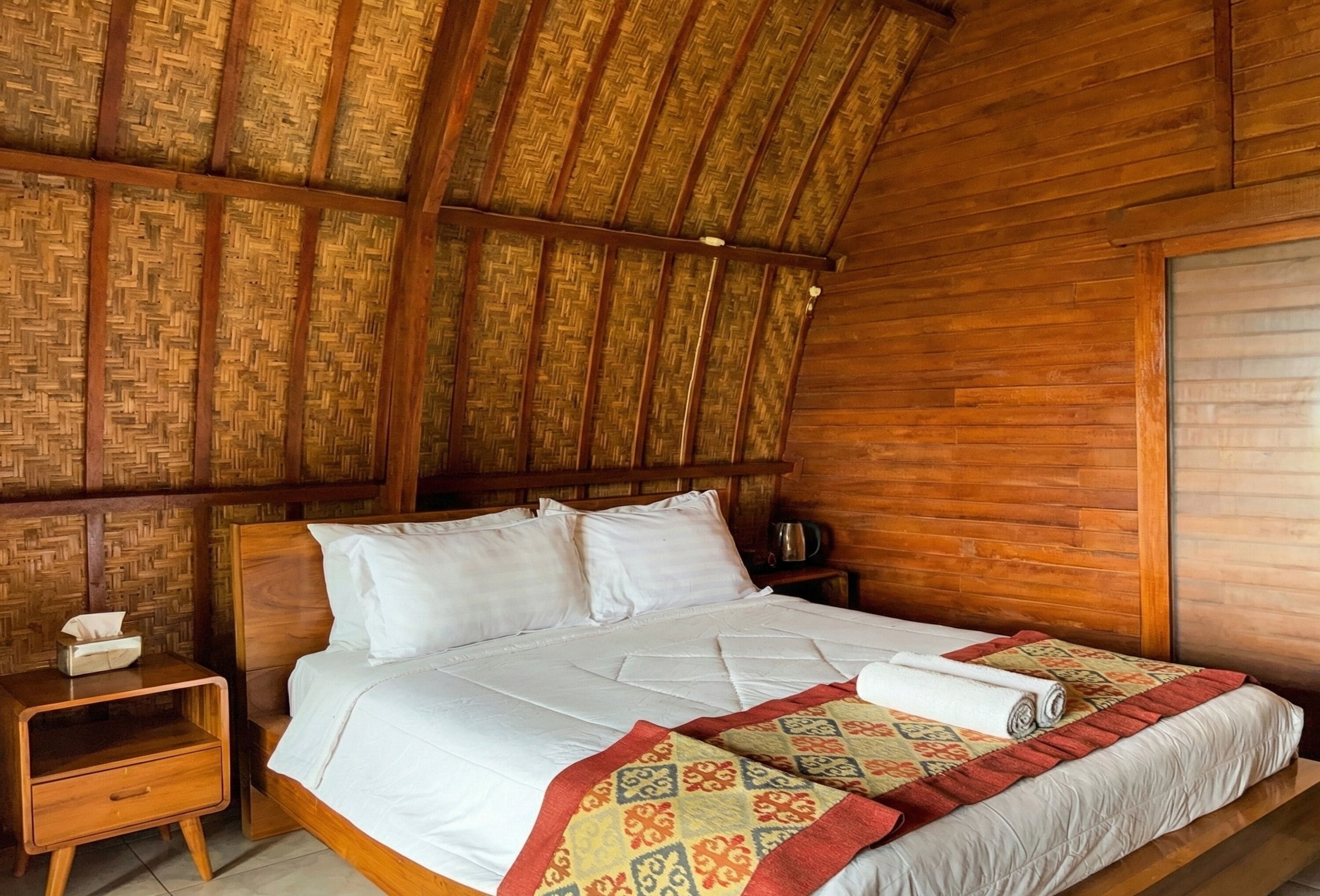 1 bedroom, premium bedding, down duvets, Select Comfort beds