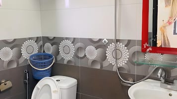 Kamar Standar | Kamar mandi