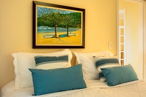 2 bedrooms, free WiFi, bed sheets - Seaside House w/ Kayaks Stand-up Paddleboards and Diving Equipment #PetFriendly (Praia de aracatiba)