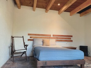 Family House | 4 bedrooms, iron/ironing board, free WiFi