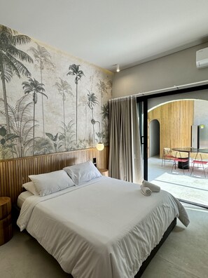 6 bedrooms, iron/ironing board, free WiFi, bed sheets