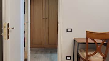 Comfort Room, 1 Bedroom, Private Bathroom, Ground Floor | 1 bedroom, desk, laptop workspace, free WiFi