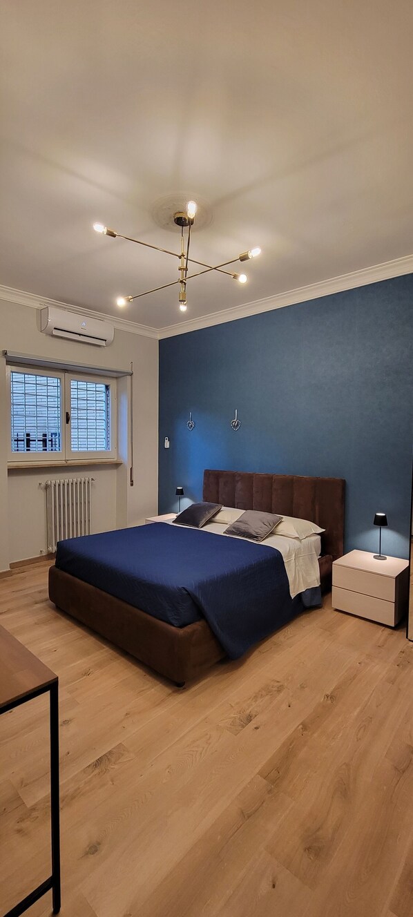 Comfort Room, 1 Bedroom, Private Bathroom, Ground Floor | 1 bedroom, desk, laptop workspace, free WiFi - BnB Rooms And Comfort (Rome)