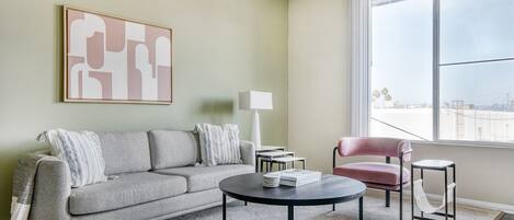 Télévision, chaîne hi-fi