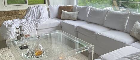 Smart TV, fireplace, printers