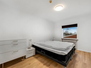 4 bedrooms, WiFi - "Fransisca" - 5.5km from the sea by Interhome (Tim)