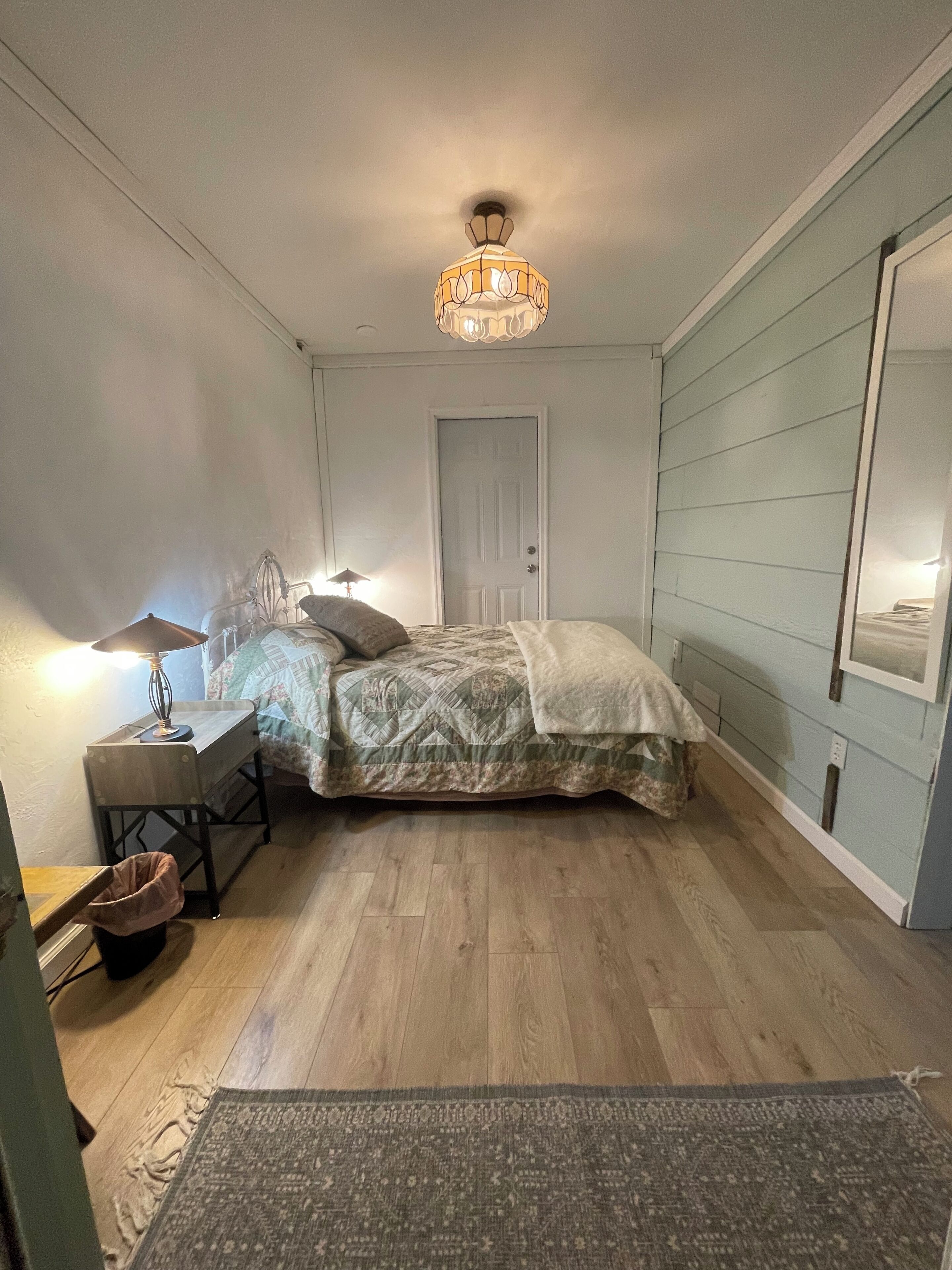 1 chambre, fer et planche à repasser, Wi-Fi gratuit, draps fournis