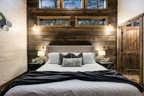 3 chambres, fer et planche à repasser, Wi-Fi gratuit, draps fournis
