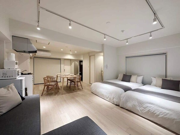 Iron/ironing board, WiFi - F style namiki Cozy Apt in the Heart of the City (Hiroshima)