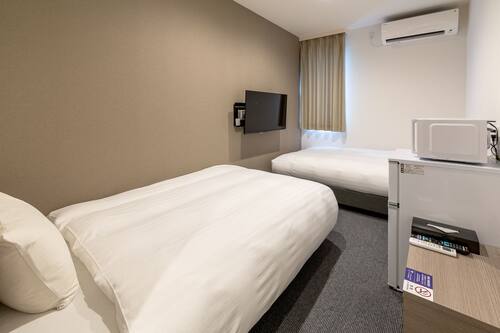 Standaard Twin kamer, niet-roken (check-in is not available after 11PM) | Gratis wifi, beddengoed