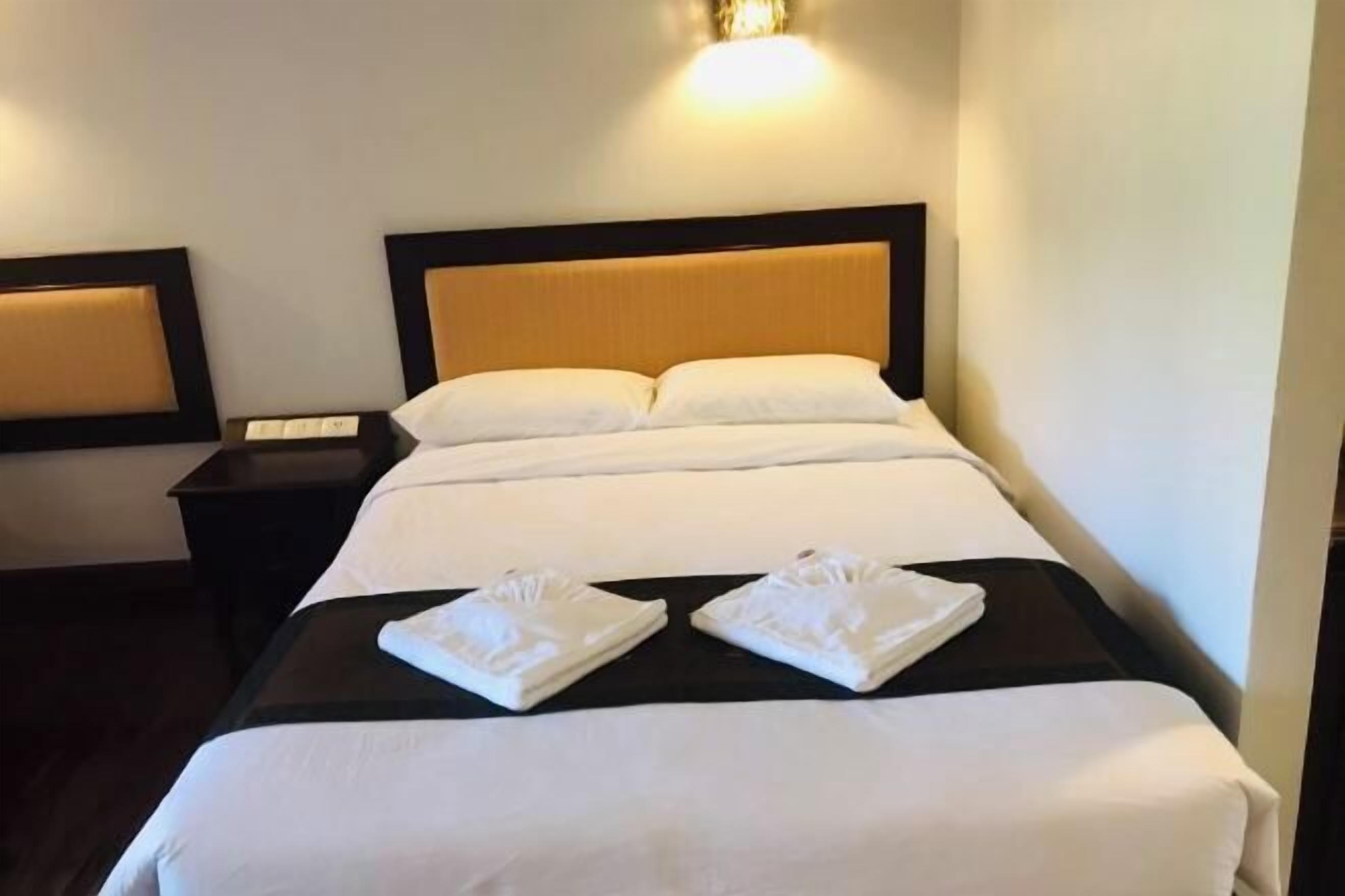 Rideaux occultants, chambres insonorisées, Wi-Fi gratuit, draps fournis