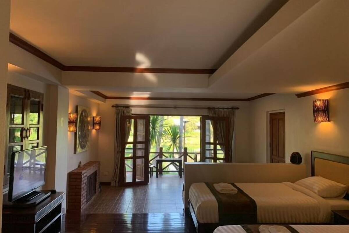 1 bedroom, blackout curtains, soundproofing, free WiFi