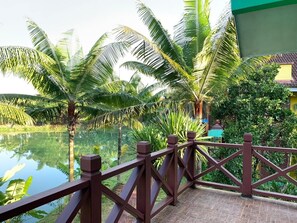 Deluxe driepersoonskamer | Balkon