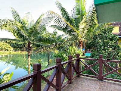 Saensukkho Green Hotel & Resort