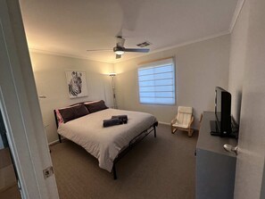 5 chambres, accès à Internet