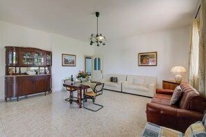 Standard Villa, Multiple Bedrooms (Villa Strea with pool) | Lobby