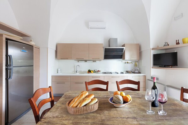 Familienvilla, Mehrere Schlafzimmer (Villa Gaia with pool and garden) | Speisen
