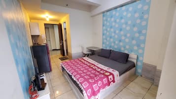 Deluxe Double Room | Desk, laptop workspace, free WiFi, bed sheets