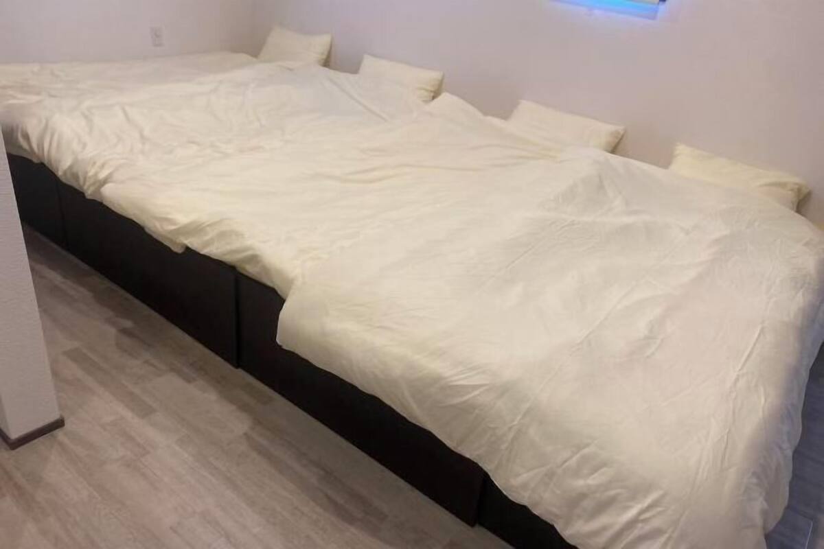 Premium bedding, down duvets, memory-foam beds, desk