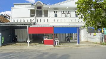 Bagian depan properti