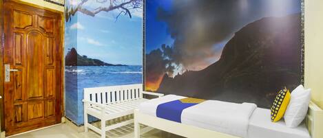 Free WiFi, bed sheets