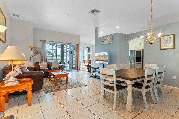 Interior - Three Bed Two Bath Private Pool Villa, just steps away from the clubhouse (Kissimmee)