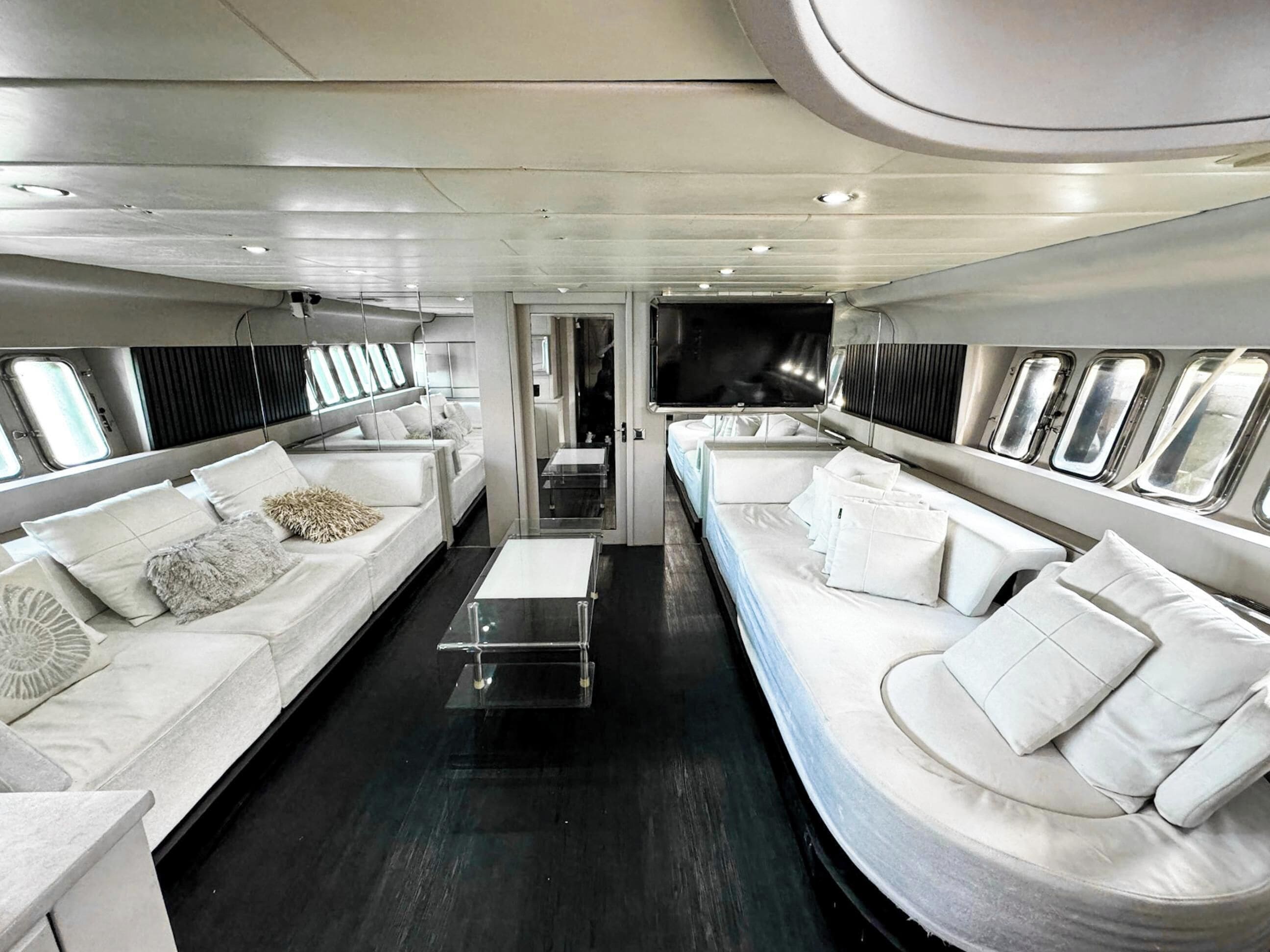 3 slaapkamers, een kluis op de kamer, gratis wifi, beddengoed