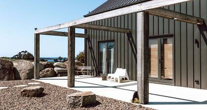 The Barn - Georges Bay, St Helens