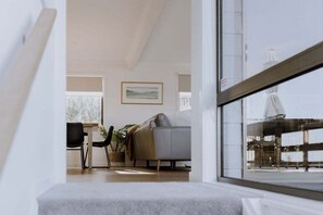 Interior - The Little Lobster - Hot Tub! (Glamorgan-Spring Bay)