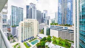 Property grounds - Vibrant Miami Brickell Condo 1/1 (Miami)