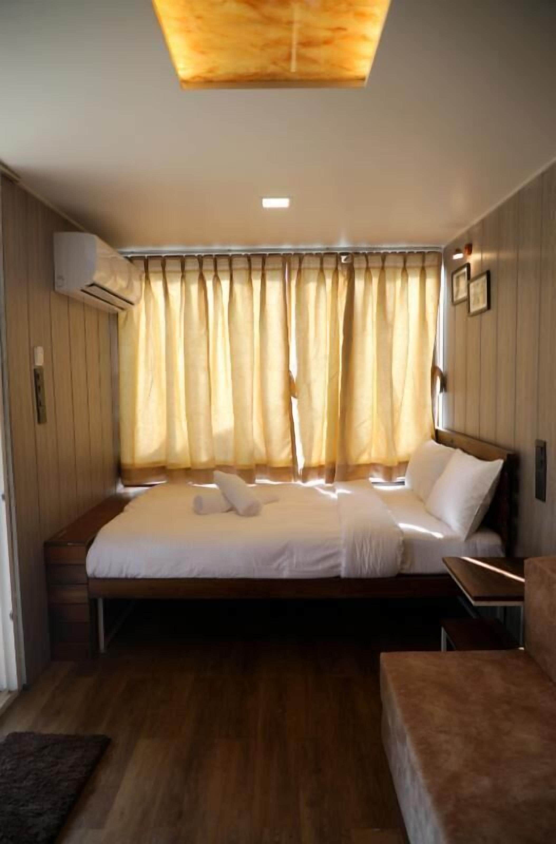 Premium bedding, free WiFi, bed sheets