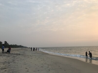 Marari John Villa: Serene Bliss by Sandy Beach & Gardens at Marari. 🏡🌊 