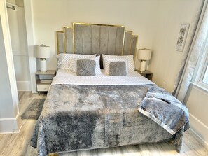 3 chambres, fer et planche à repasser, Wi-Fi gratuit, draps fournis