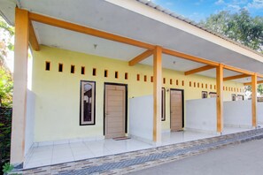 Front of property - OYO Life 93156 Rumah Kosan (Janapria)