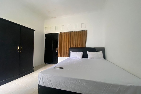 Deluxe Double Room | WiFi (free), bed sheets