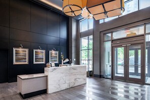 Lobby - Unbelievable Reston 1BR, near Hospital, Mall & Dining, by Blueground (Northern Virginia)