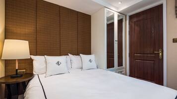 Elite Apartment, 2 Bedrooms, City View, Poolside | 2 bedrooms, Egyptian cotton sheets, premium bedding, down comforters