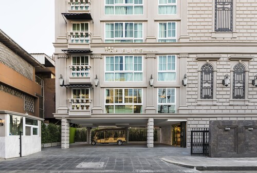 The Elite Thong Lor 25