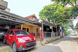 Exterior - Hotel O Juan Kostel (Kembaran)