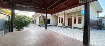 OYO Life 93157 Kos Kaloka