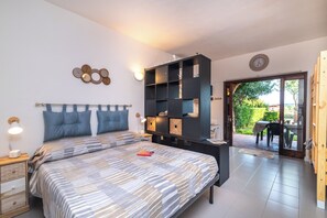 Familiestudio (I Fari 27 600m From The Beach) | Sengetøy