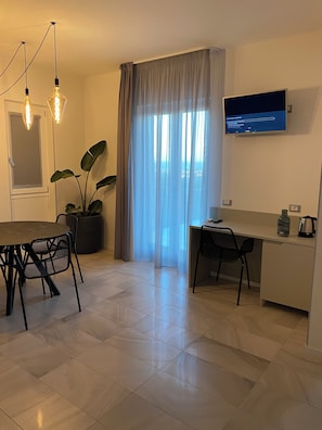 Superior Suite | Living area