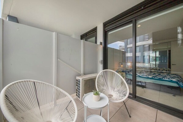 Property grounds - Cool and Contemporary on the City’s Edge (Footscray)