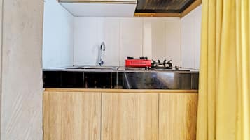 Deluxe Double Room | Private kitchen