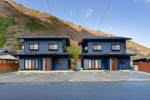 Front of property - SMART VILLA Hakone Sukumogawa Riverside (Hakone)