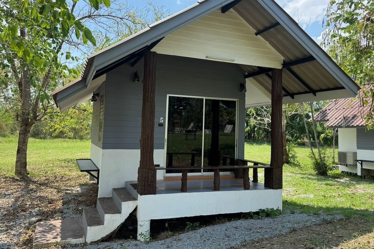 Habitación doble estándar, vista al jardín | Terraza o patio