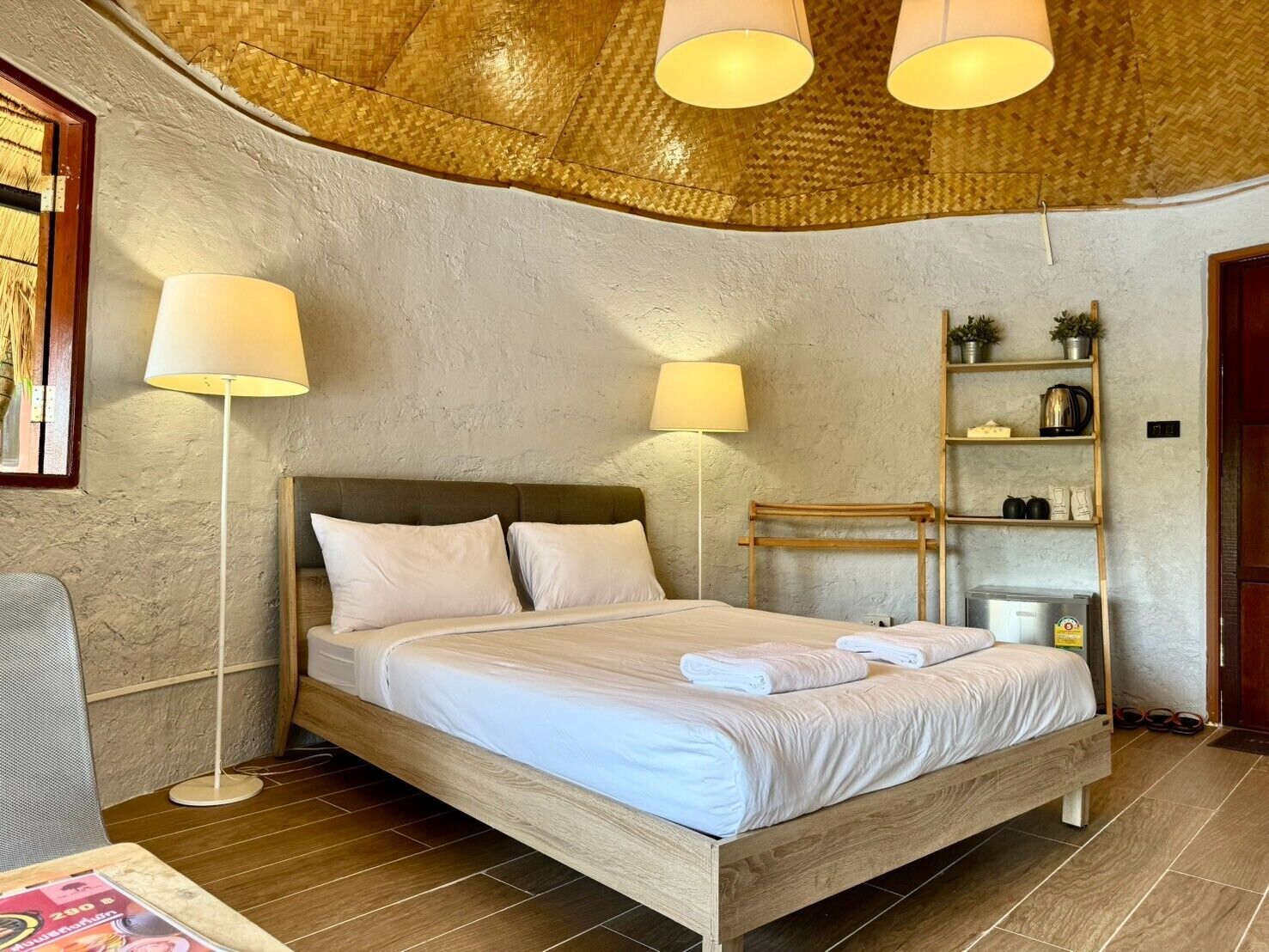 Ilmainen Wi-Fi, vuodevaatteet