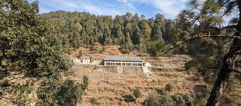 Mud and Stone Cottage in Himalayas, best experience amidst Nature's Tranquility